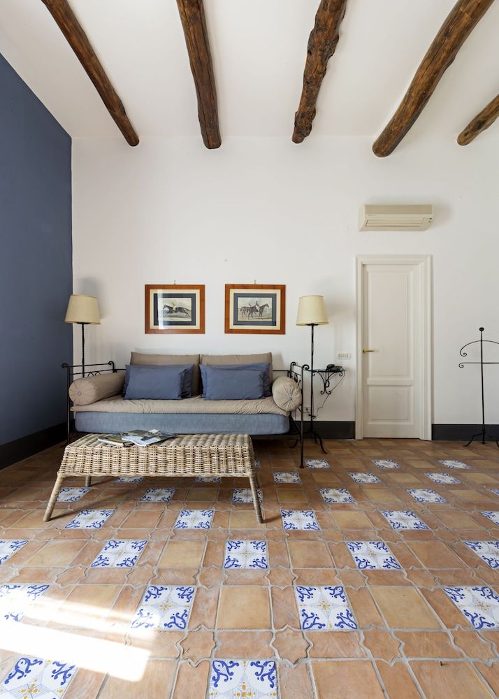 Relais Regina Giovanna Classic Room (Guest House) 8