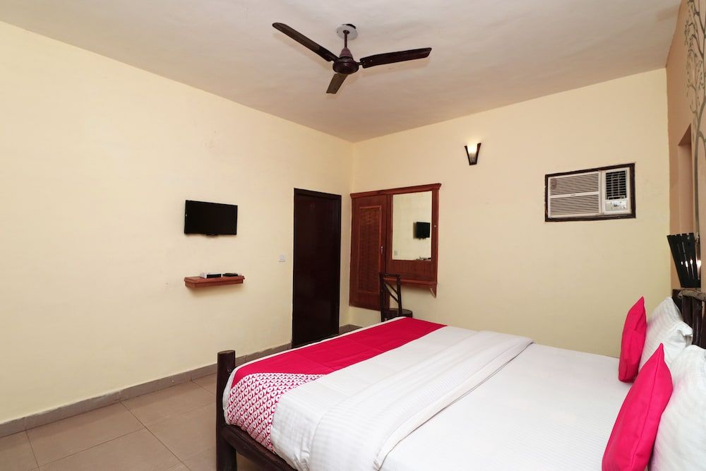 OYO 9445 Bagheera Jungle Retreat Standard Double or Twin Room, 1 Twin Bed, Non Smoking 5