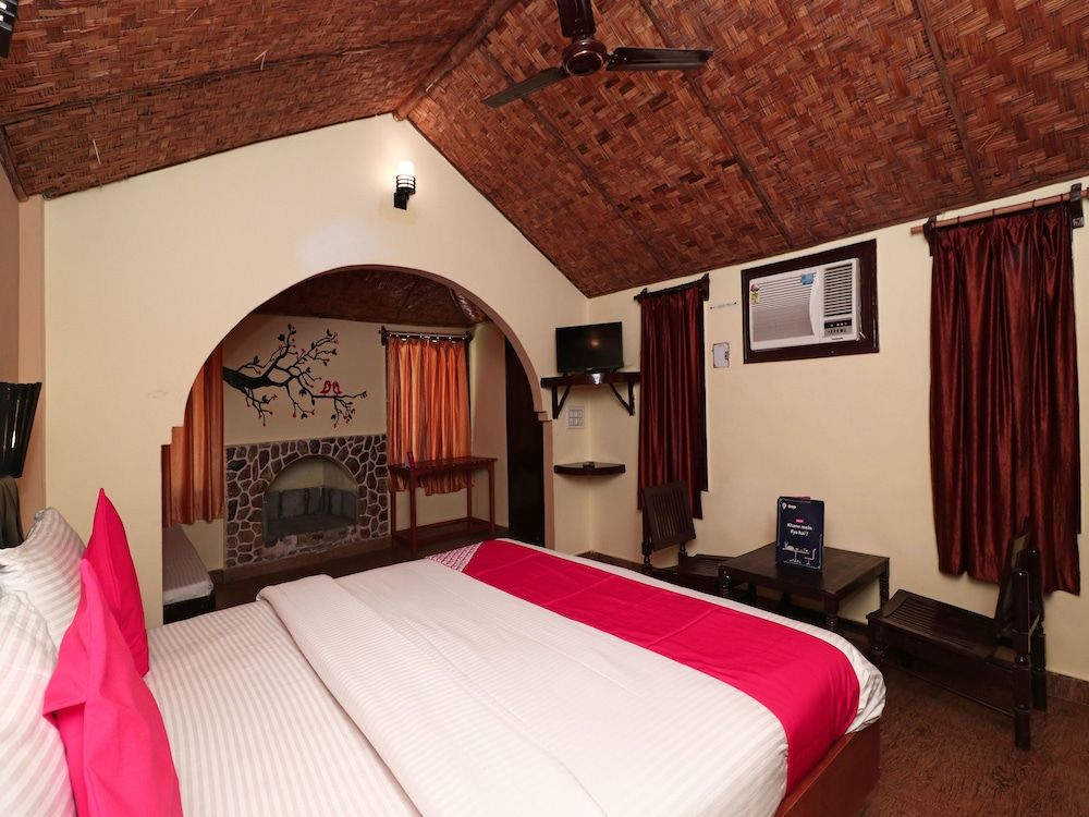OYO 9445 Bagheera Jungle Retreat Deluxe Double or Twin Room 4