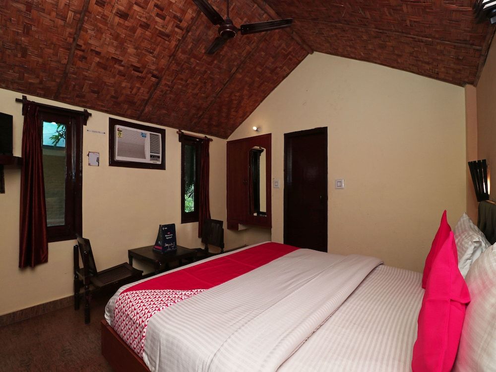 OYO 9445 Bagheera Jungle Retreat Deluxe Double or Twin Room 3