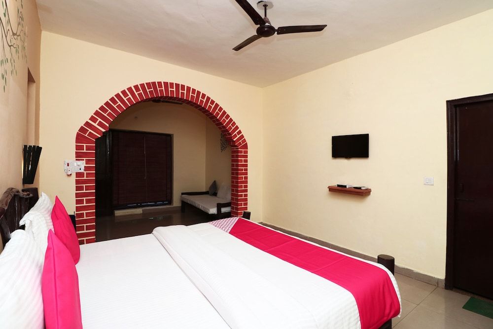 OYO 9445 Bagheera Jungle Retreat Standard Double or Twin Room, 1 Twin Bed, Non Smoking 11