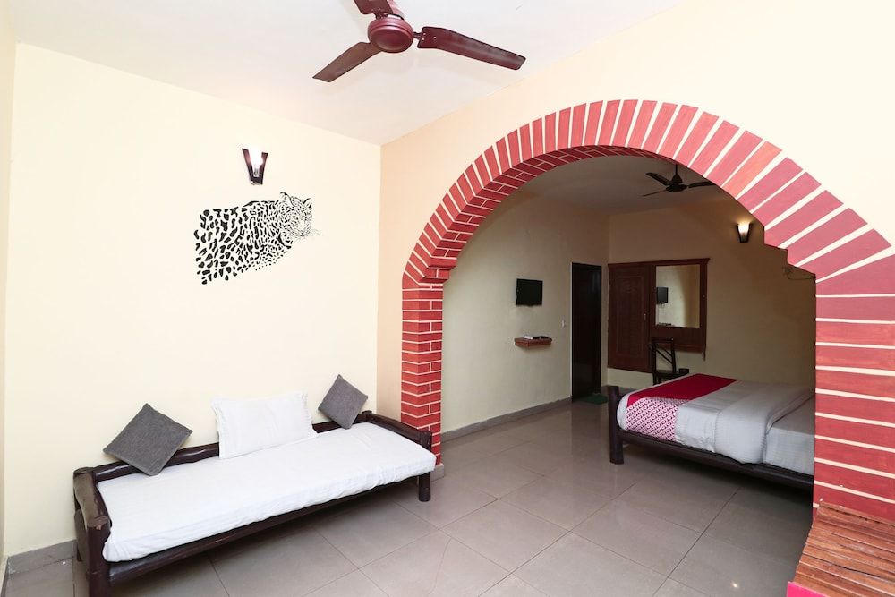 OYO 9445 Bagheera Jungle Retreat Standard Double or Twin Room, 1 Twin Bed, Non Smoking 2