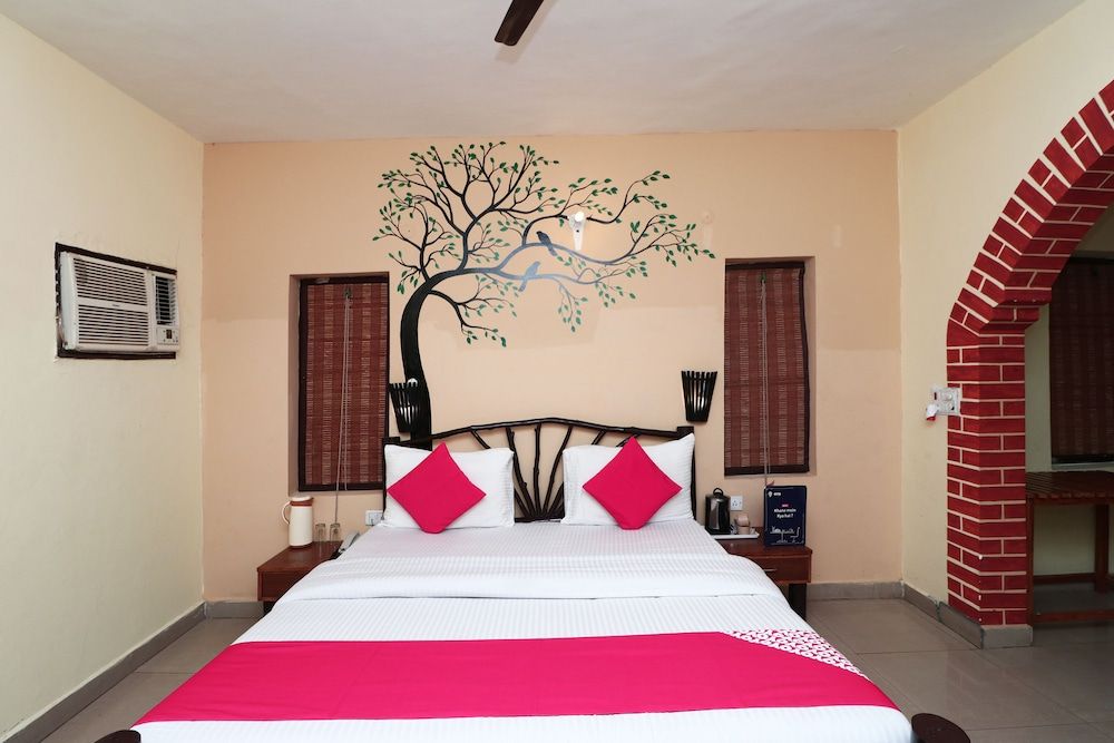 OYO 9445 Bagheera Jungle Retreat Standard Double or Twin Room, 1 Twin Bed, Non Smoking