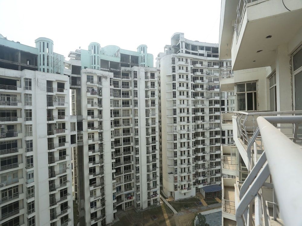 undefined OYO 5285 Apartment Impact Associates