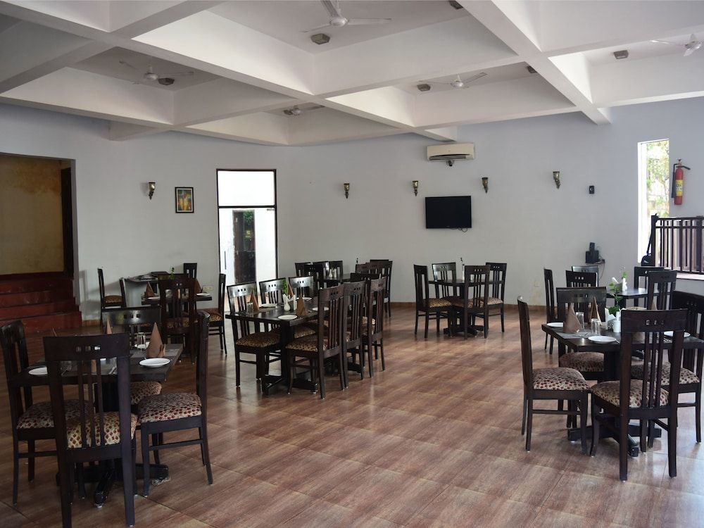 undefined OYO 3069 Garjiya 3