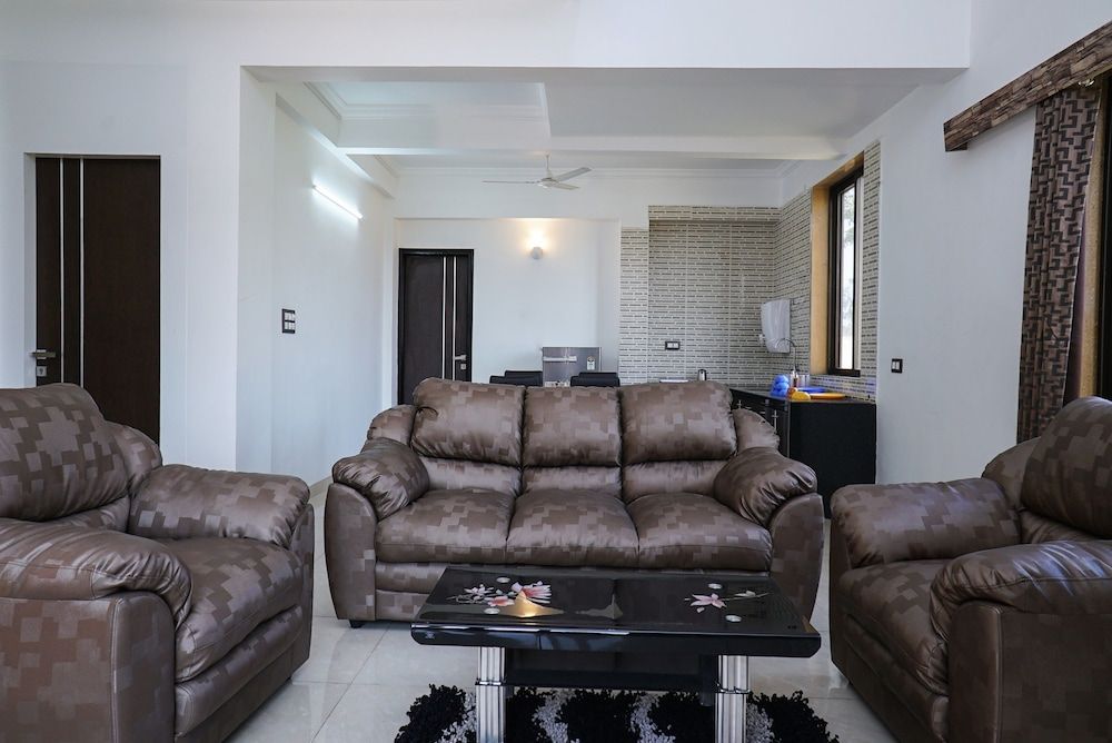 OYO 22738 Home Gorgeous 4BHK Lonavala Double or Twin Room 19
