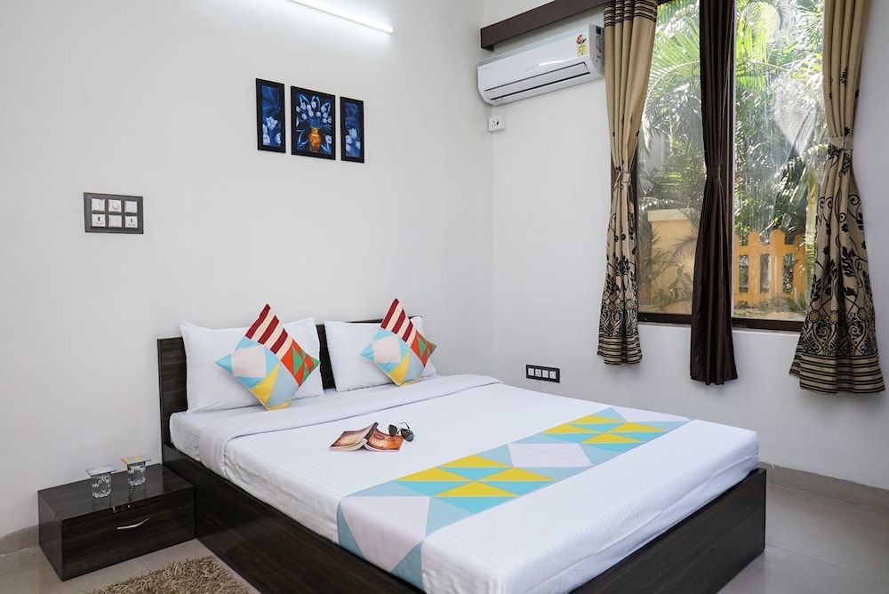 OYO 22738 Home Gorgeous 4BHK Lonavala Double or Twin Room 6