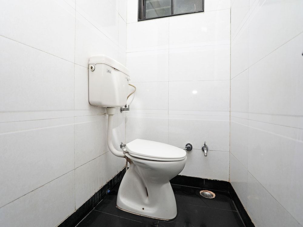 OYO 13392 Hotel Neeraj Double or Twin Room 16