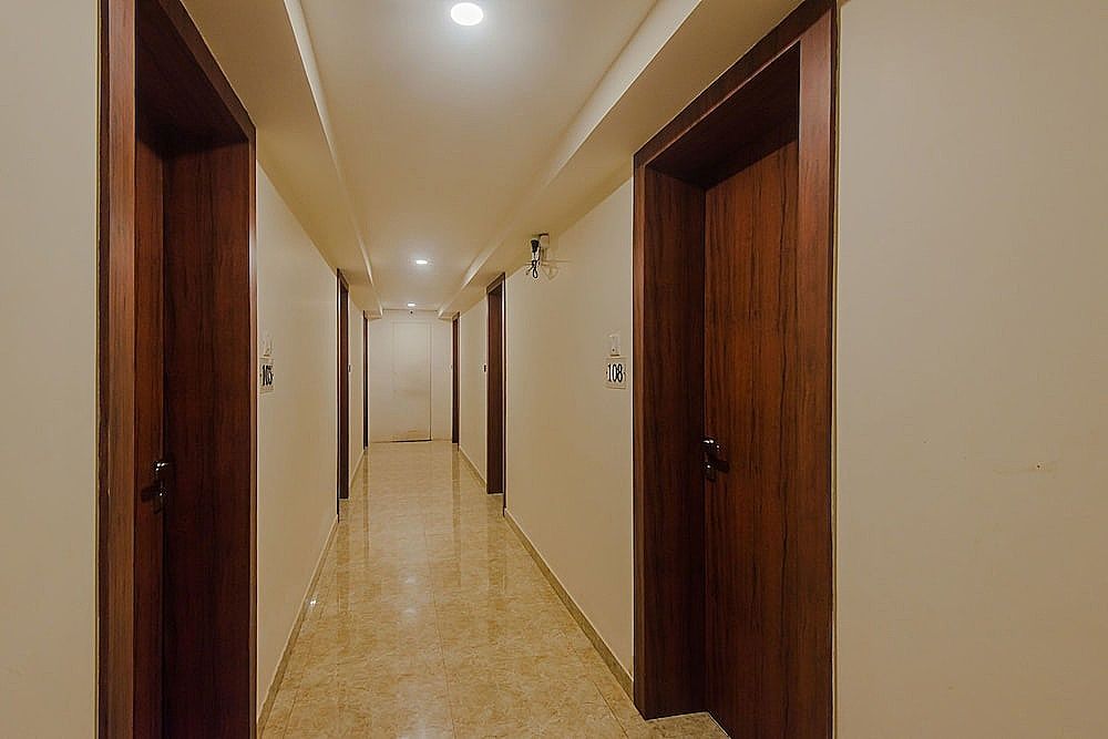 undefined OYO 10166 Hotel D69 Residency 4