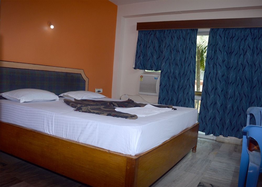 undefined Hotel City Plaza 6