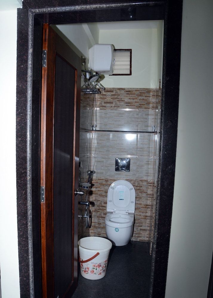 Hotel City Plaza Superior Double Room, 1 King Bed, Smoking, Partial Sea View