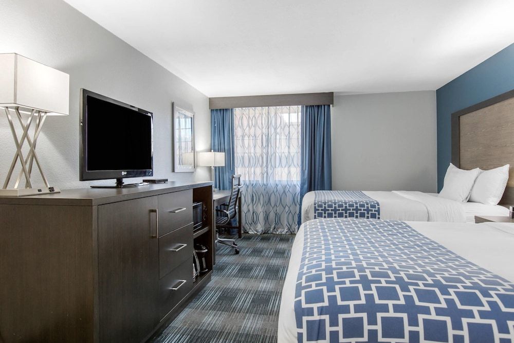 Standard Room, 2 Queen Beds, Non Smoking