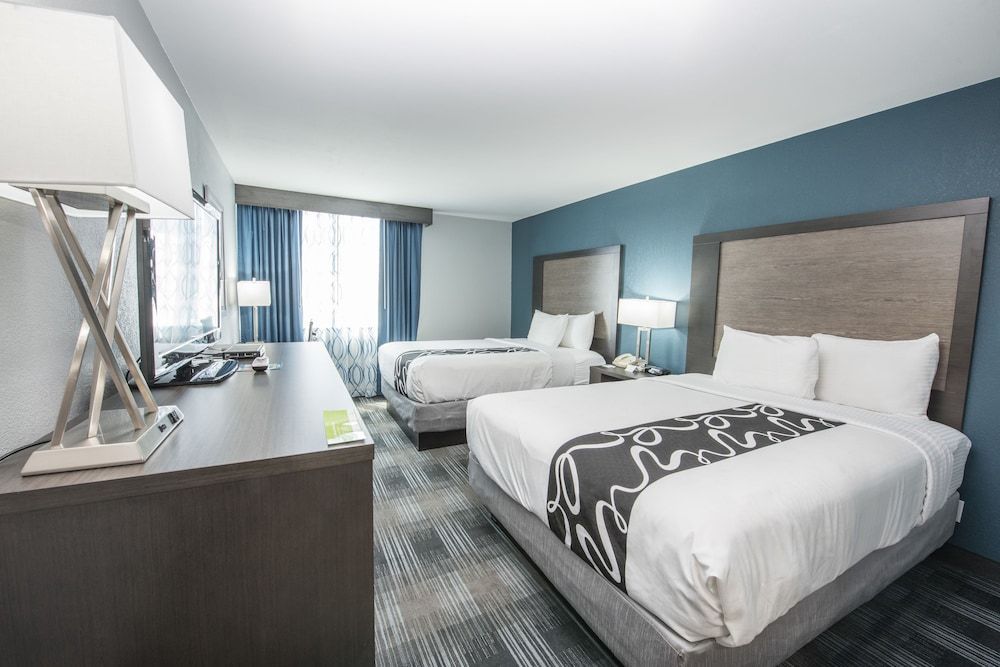 Standard Room, 2 Queen Beds, Non Smoking