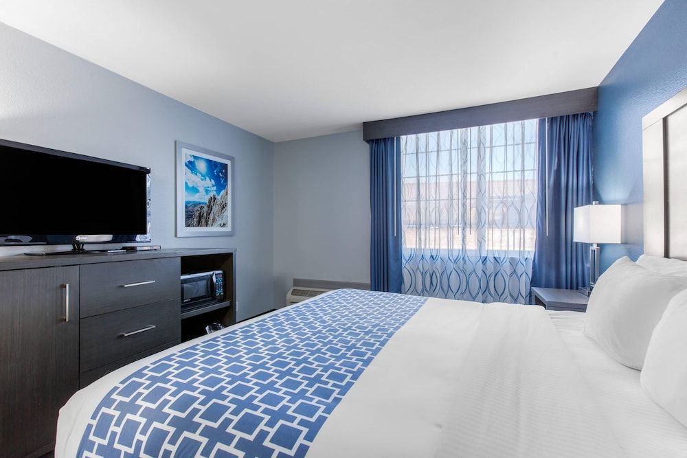 Room, 1 King Bed, Accessible, Non Smoking