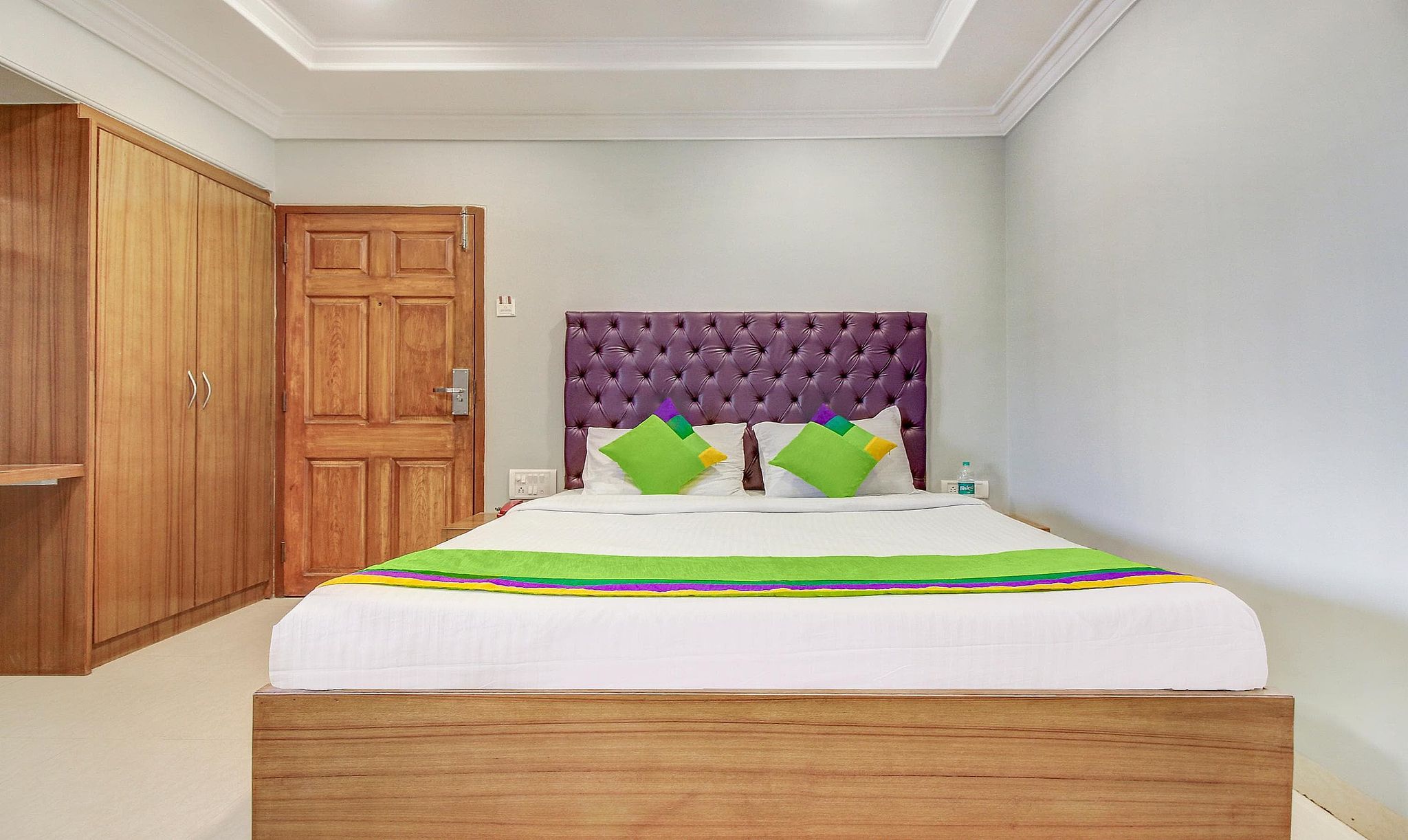 Itsy Hotels Cruz Royale Santacruz West Deluxe Double Room