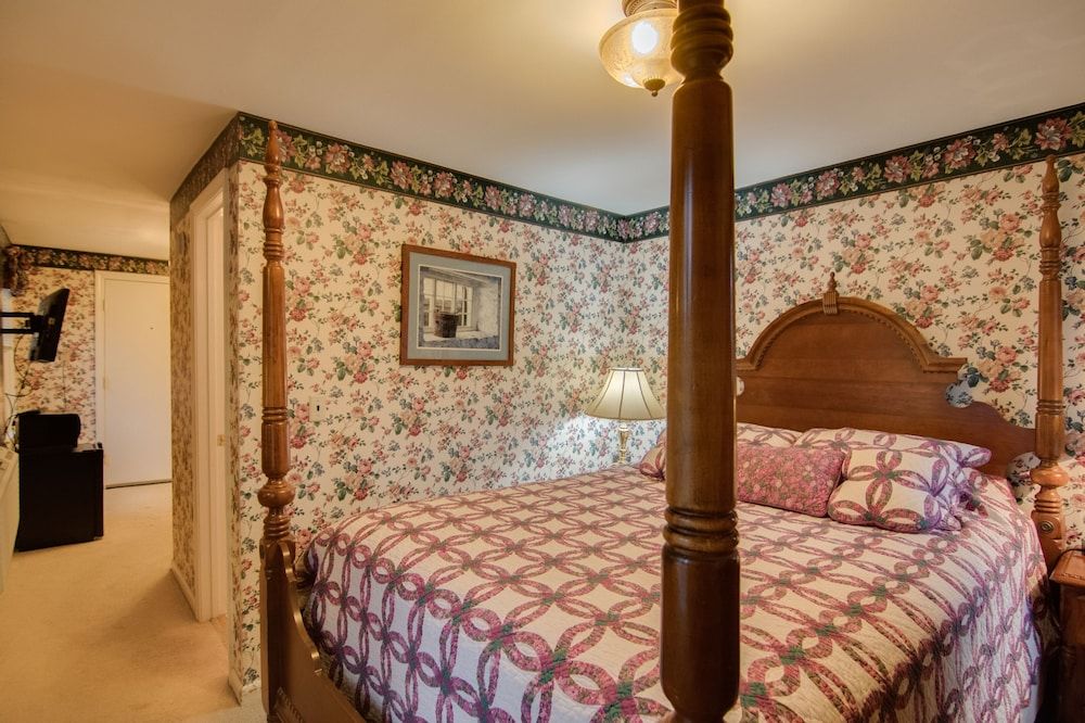 Traditional Room, 1 Queen Bed