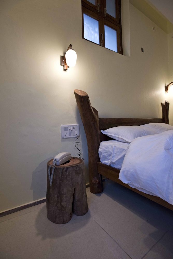 Corbett Riviera Deluxe Room 2