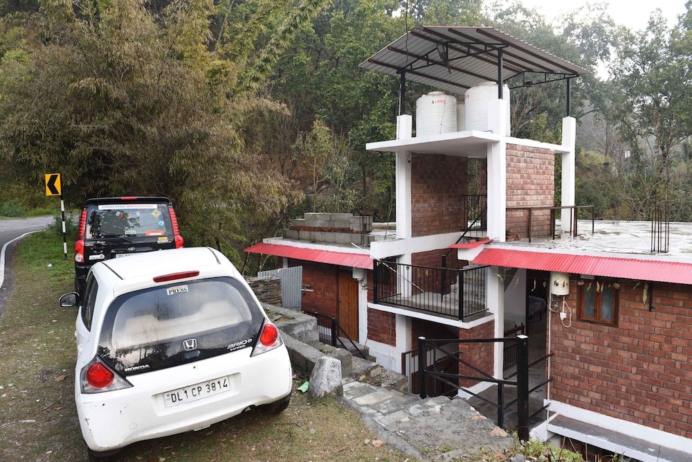 undefined Corbett Riviera 7