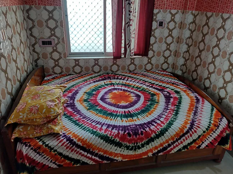 Small Room AC or Geyser