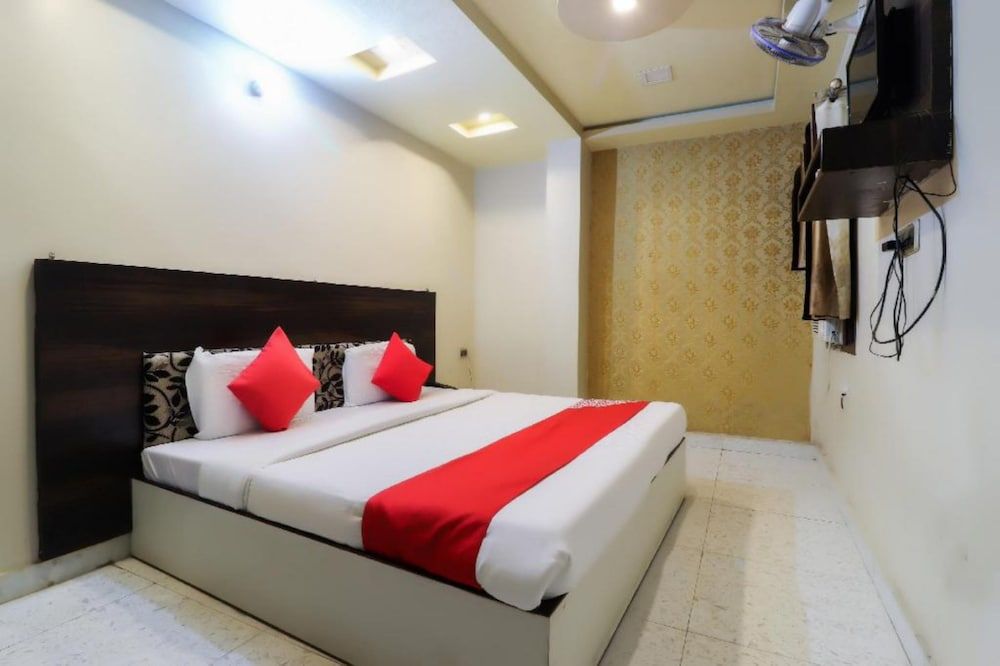 undefined Goroomgo Gouri Palace Puri 5