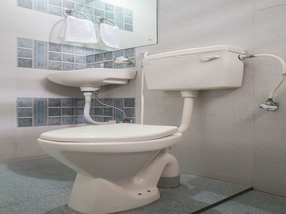 undefined OYO 16570 I Suite 7