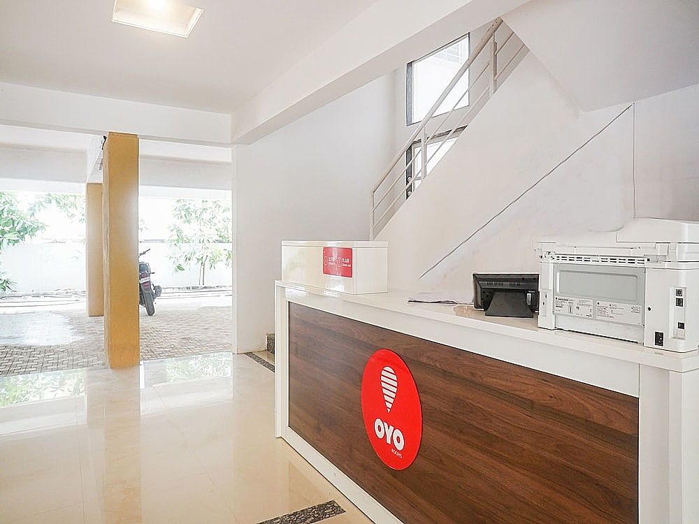undefined OYO 16570 I Suite 2