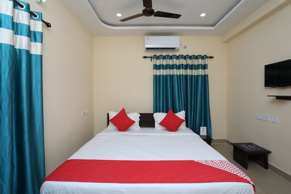 Collection O 17376 Adda New Town Standard Double Room 4