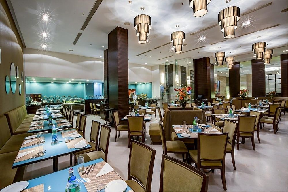 Food & Dining