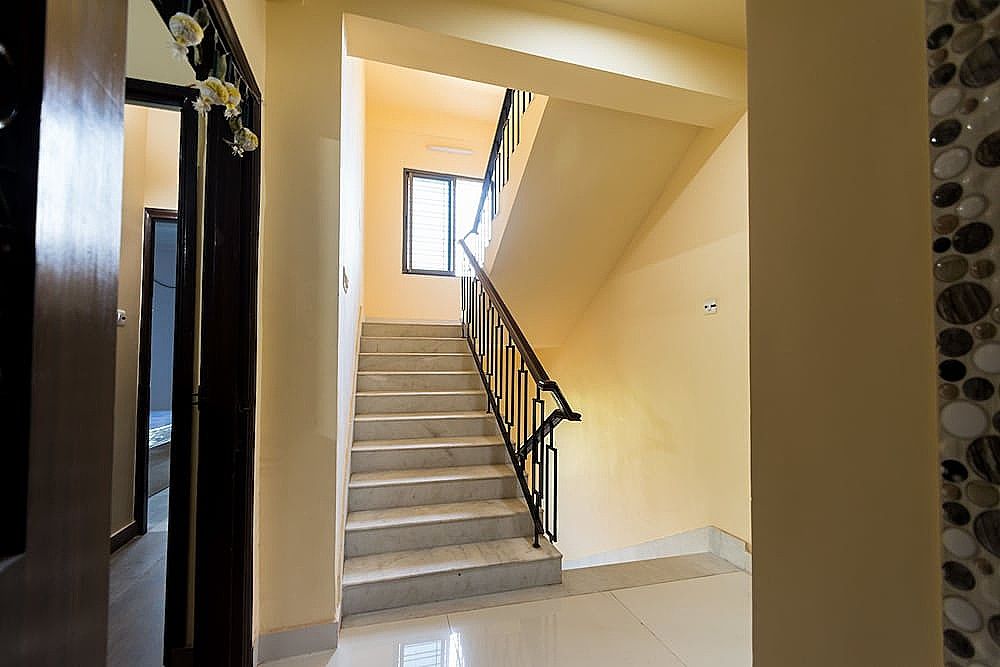 undefined OYO 8818 Coral Residency Newtown 3