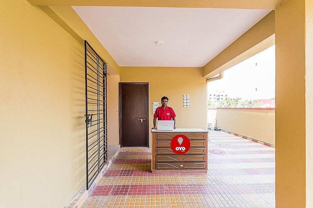 undefined OYO 8818 Coral Residency Newtown 2