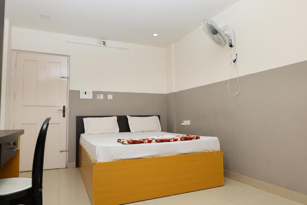 Non AC Deluxe Double Room