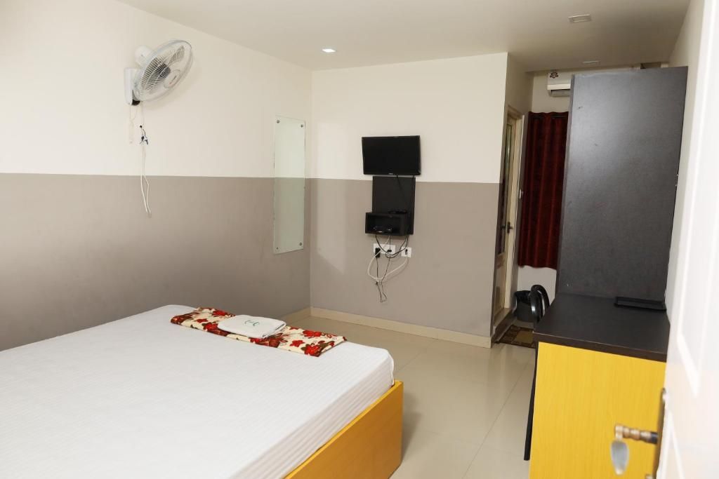 Non AC Deluxe Double Room