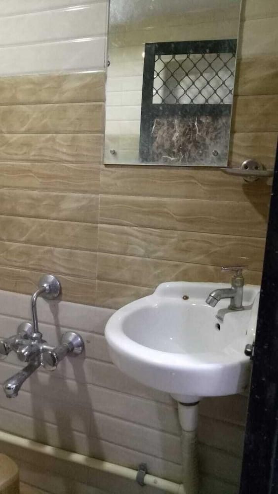 8d03bed0e4d647dafaaed1a0a5afa25f