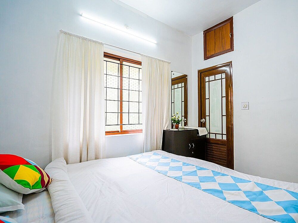 OYO 14757 Home Charming 2BHK Kundanoor Double or Twin Room 7