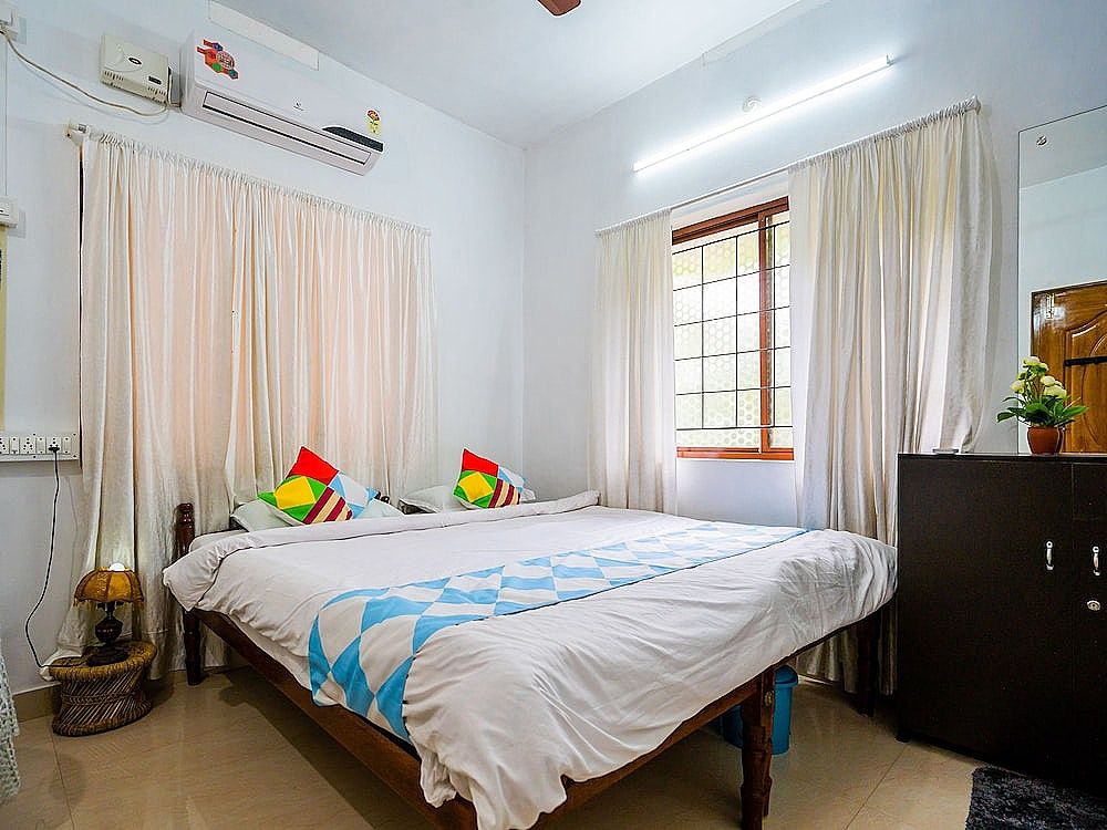 OYO 14757 Home Charming 2BHK Kundanoor Double or Twin Room 8