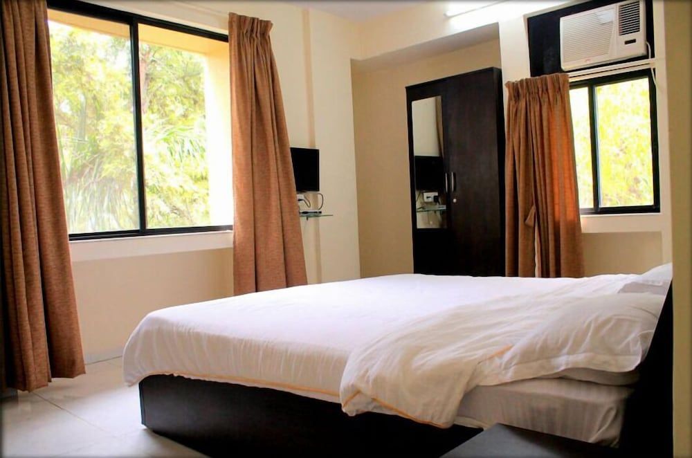 undefined West View by Magnus 2