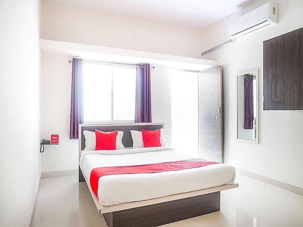 undefined OYO 14747 Hotel Prathik 8