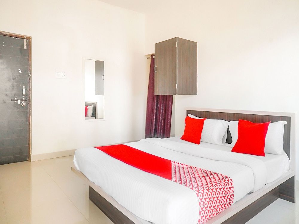 OYO 14747 Hotel Prathik Basic Double or Twin Room 10