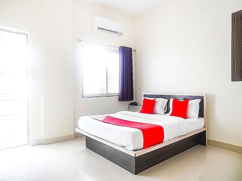 undefined OYO 14747 Hotel Prathik 10