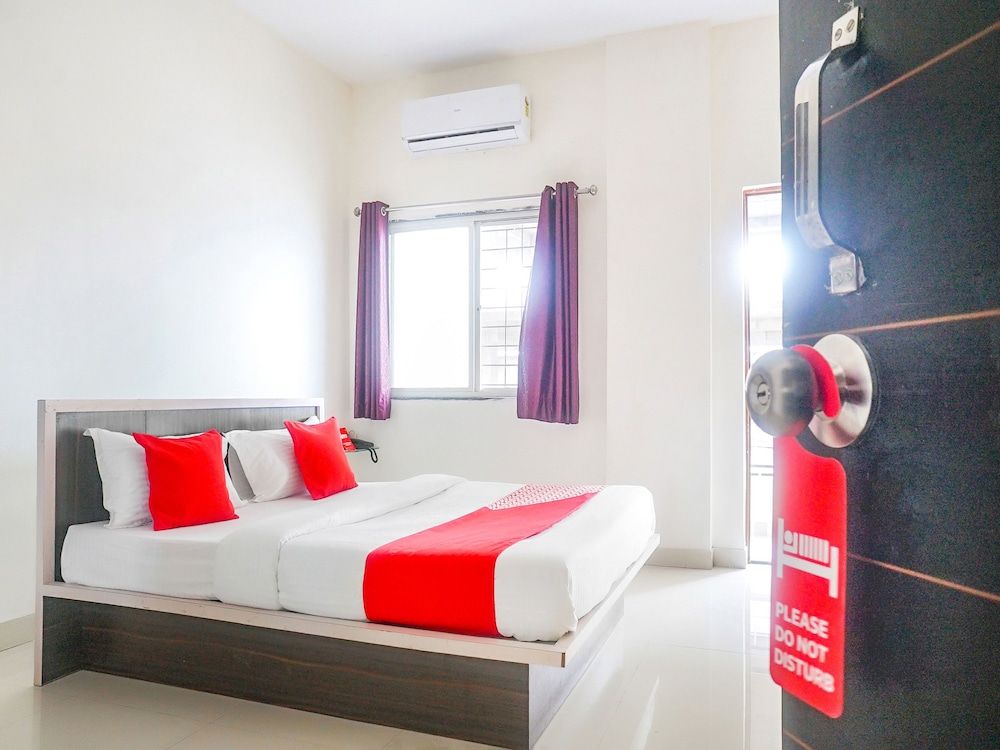 OYO 14747 Hotel Prathik Basic Double or Twin Room 11