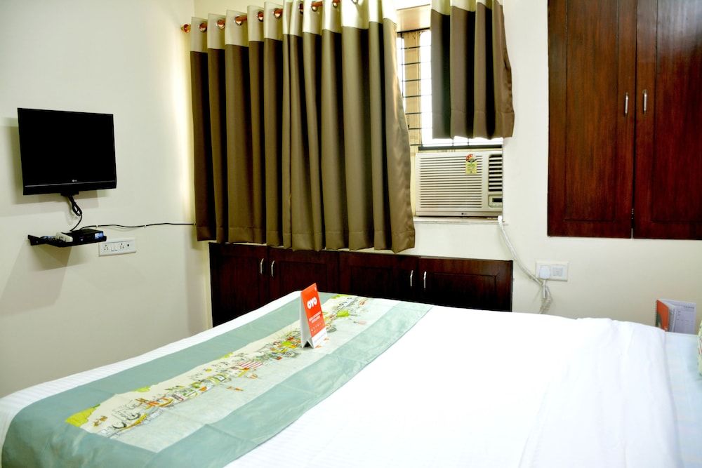 OYO 8244 Hotel Bliss Executive Double or Twin Room