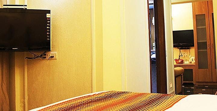 Hotel Hiltop Deluxe Suite 3