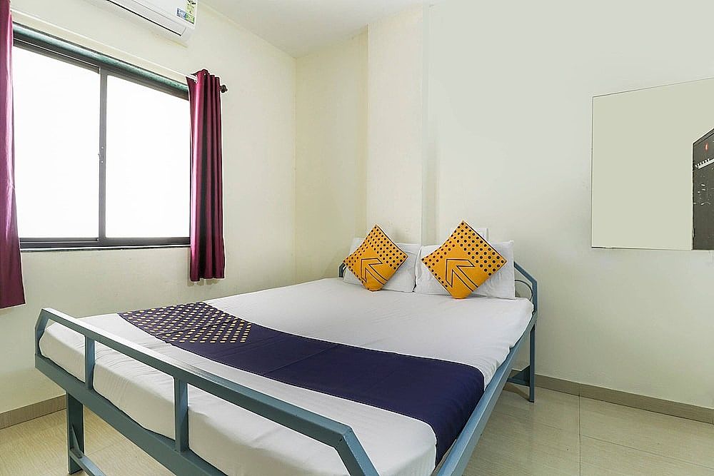 undefined SPOT ON 37095 Sai Sidhi Lodge 6