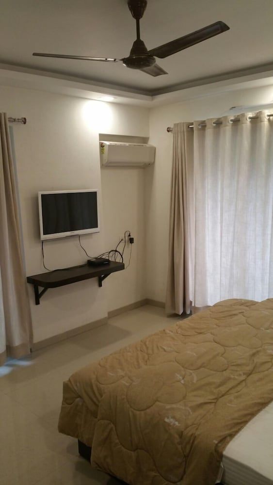 Arista Service Apartments Andheri