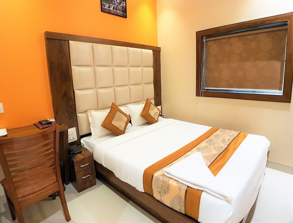 Hexa Nest Standard Double Room 13