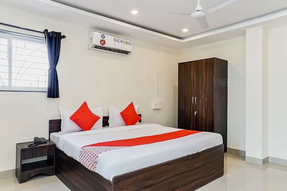 undefined OYO 19363 United Star Hotel