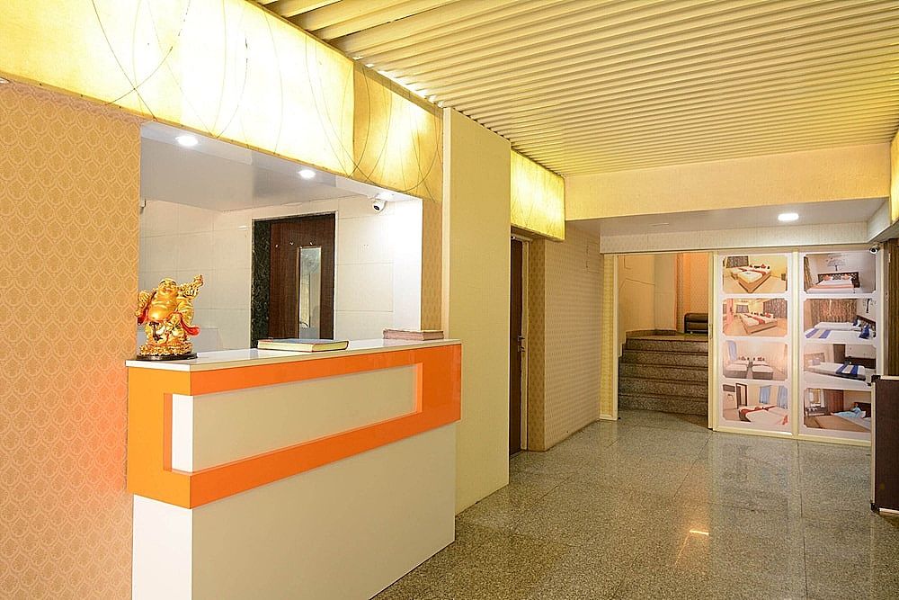 Side Image 2