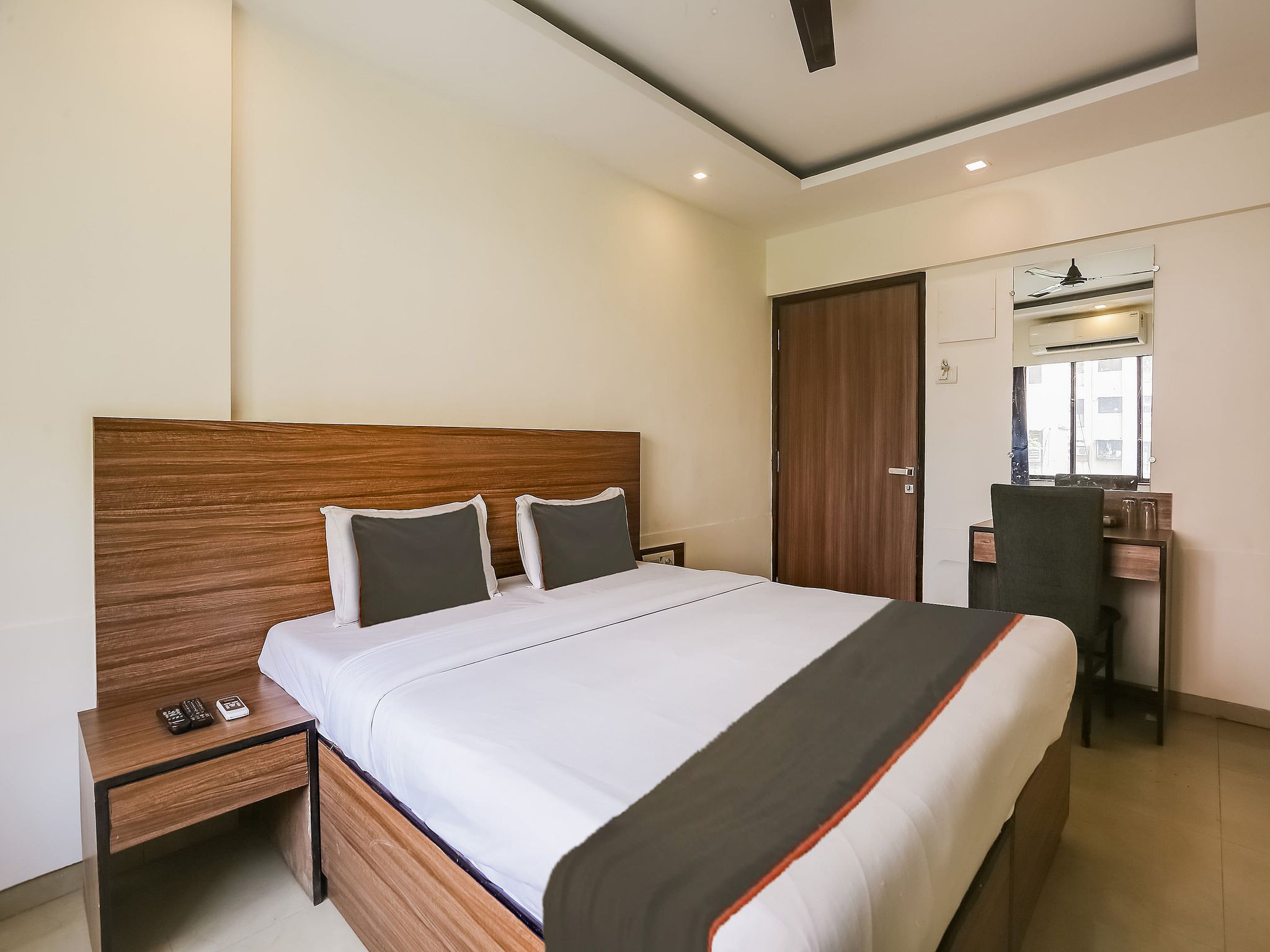 Townhouse Marol Near Mumbai Airport Classic 6