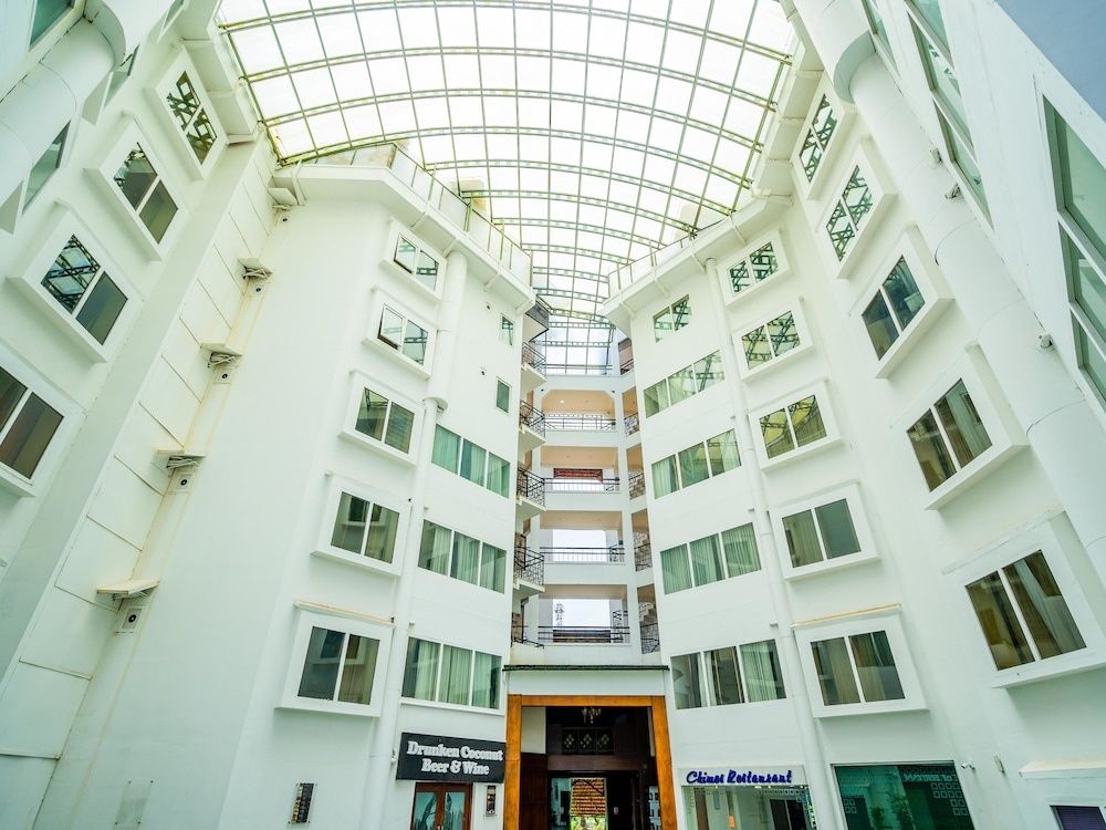 undefined OYO 15459 Home Exotic 2BHK Vyttila 2