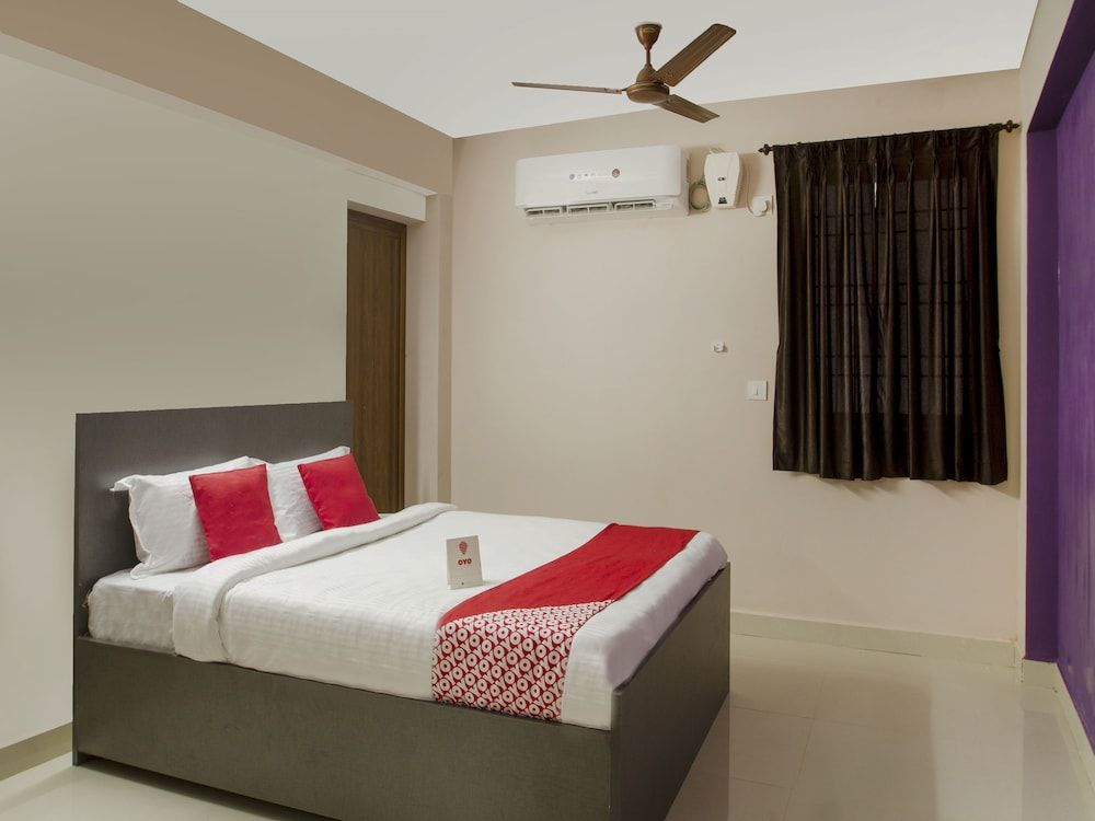 undefined OYO 13036 Home Spacious 2BHK ECR 10